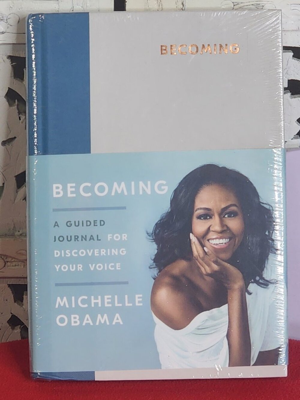 Becoming A Guided Journal for Discovering Your Voice by Michelle Obama - Picture 2 of 16